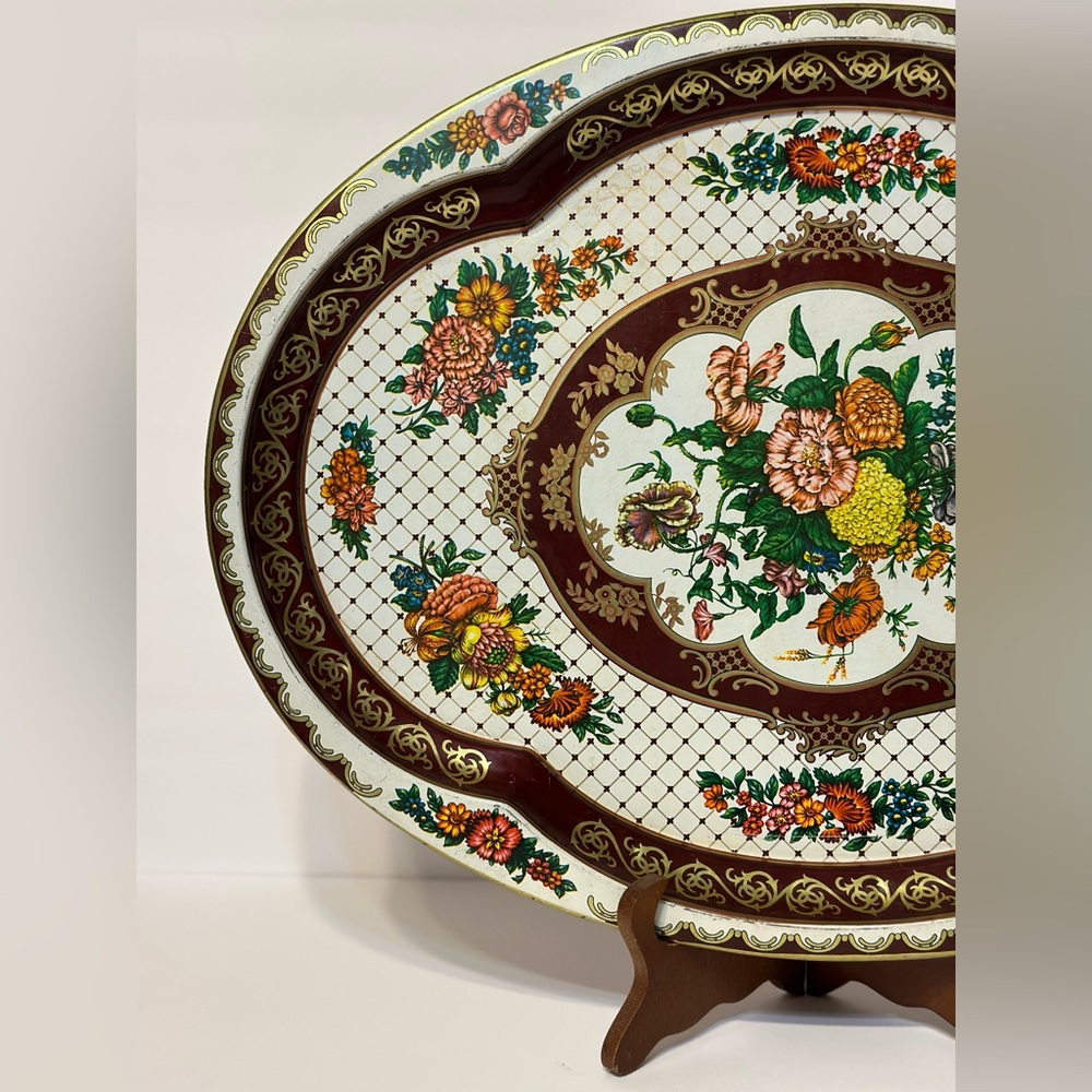 Vintage Daher Decorated Tin Ware - Picture 2 of 9